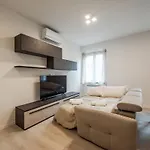 Apartament Center Sea Just Steps Away - Aria Condizionata - Wifi *