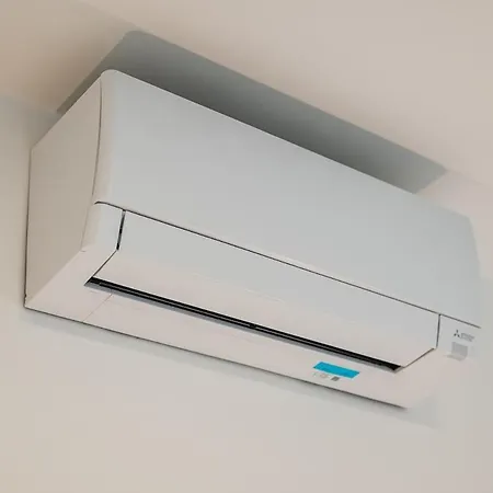 Center Sea Just Steps Away - Aria Condizionata - Wifi شقة