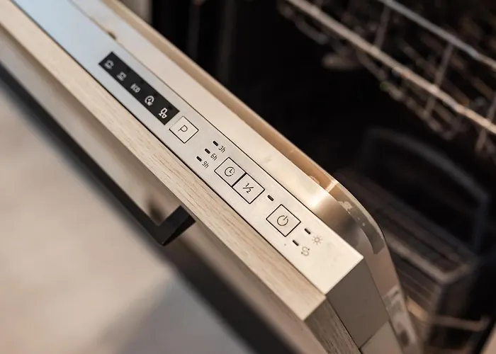 Center Sea Just Steps Away - Aria Condizionata - Wifi